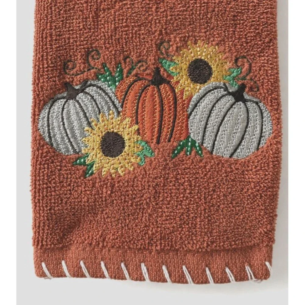 Thanksgiving Pumpkins Fingertip Towels Set of 2 Rust Embroidered Fall Harvest